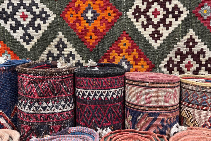 خرید عمده فرش ماشینی در تهران از فروشگاه پردیس مشهد