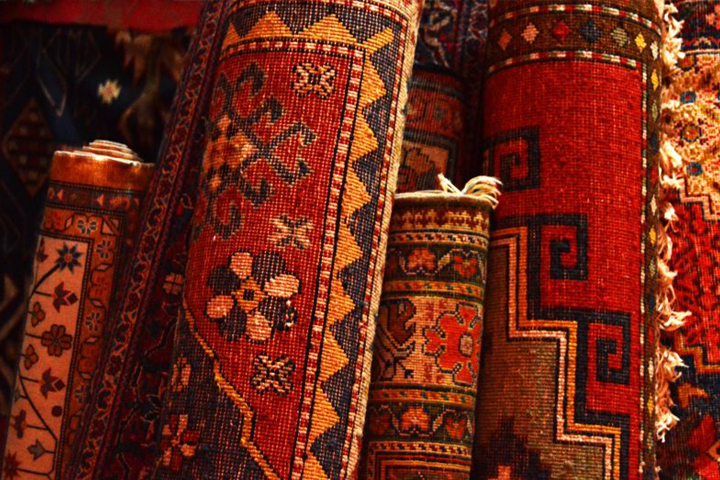 فرش ماشینی ۶ متری بهتر است یا ۱۲ متری؟ خرید فرش از پردیس مشهد