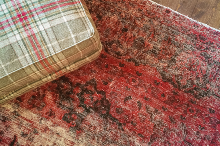 علت پوسیدگی فرش ماشینی و راه‌های جلوگیری از آن